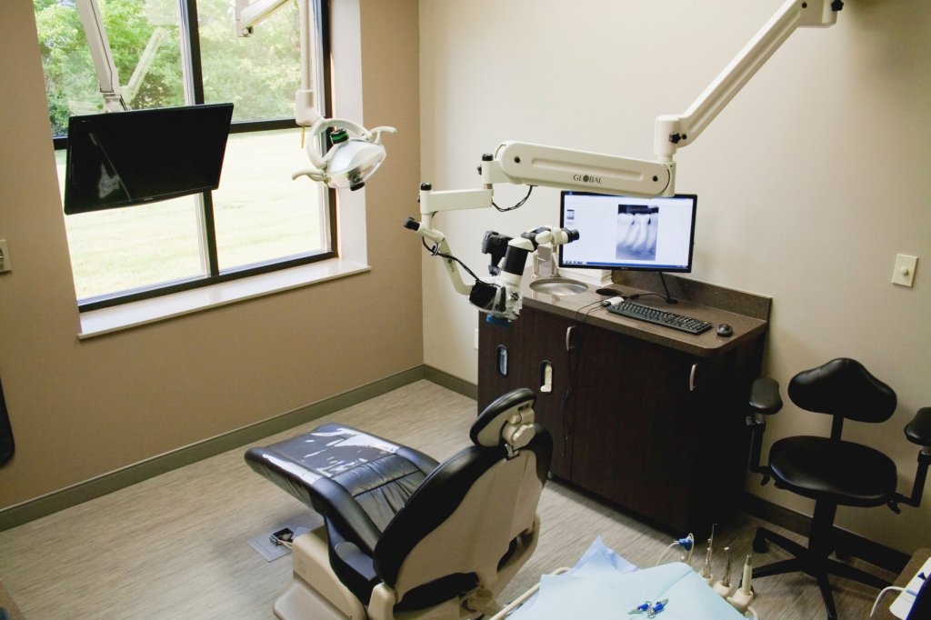 View of a [PRACTICE_NAME] operatory room in [CITY] [STATE]